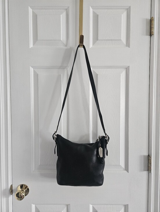 Coach Handbags - Vintage Coach 9188 Leather Legacy Soho Crossbody Purse